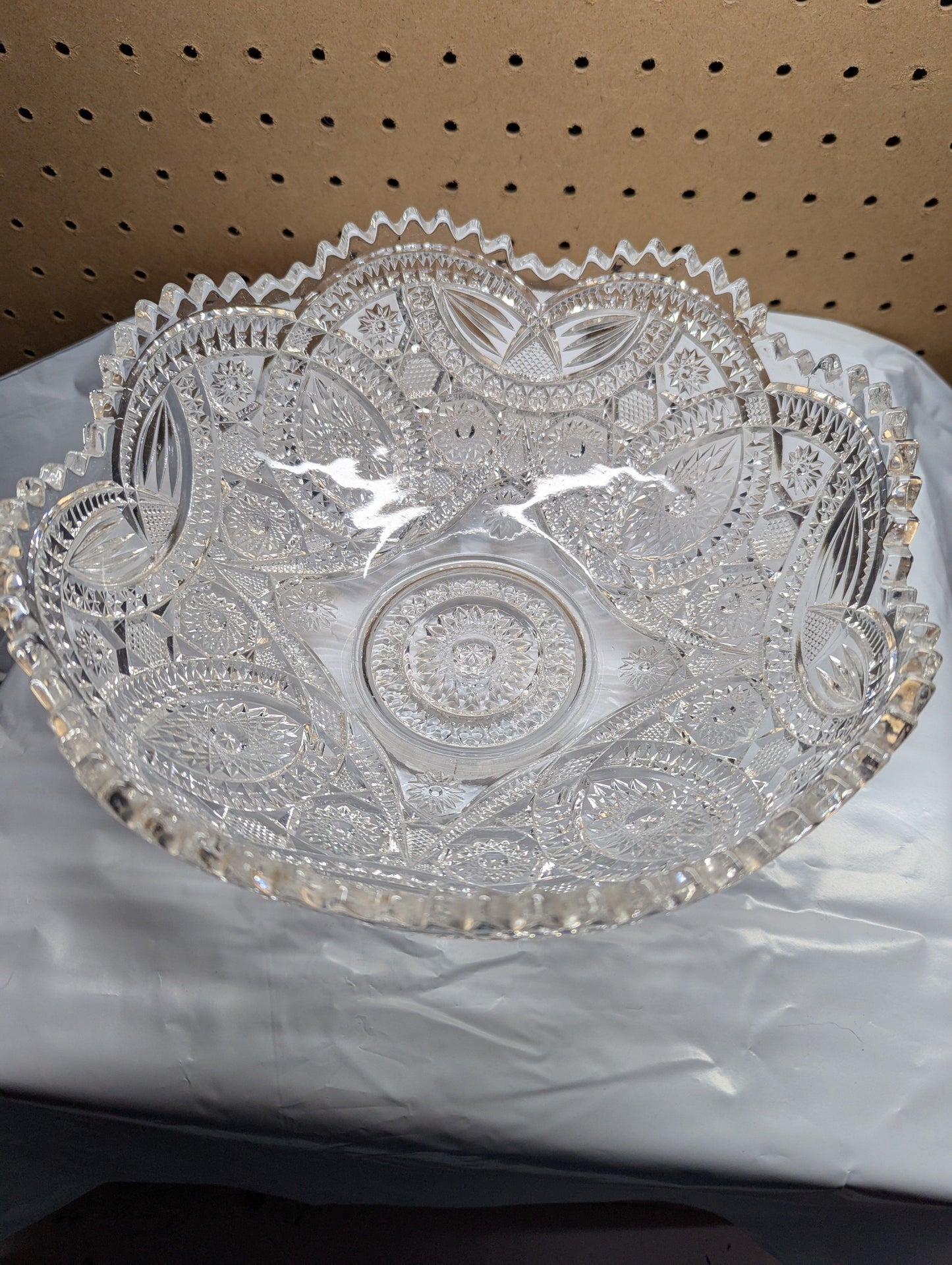 Vintage American Thick Cut Hobstars and Sawtooth Bowl