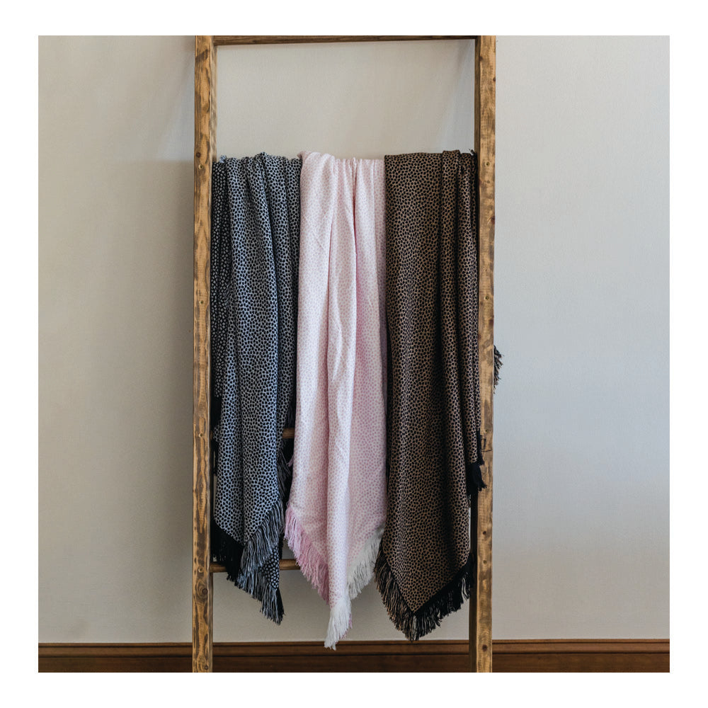 Lynx Natural/Black 48X60 Rayon Throw Blanket