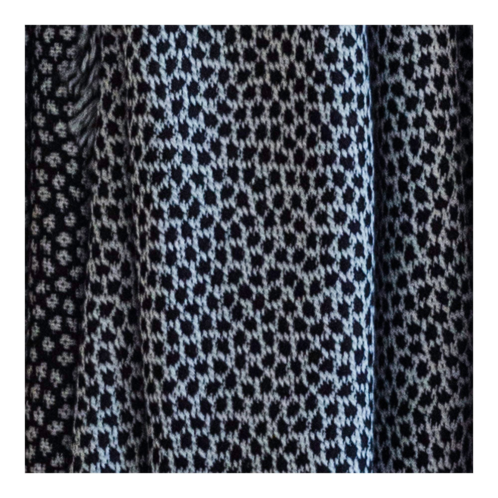 Lynx Natural/Black 48X60 Rayon Throw Blanket