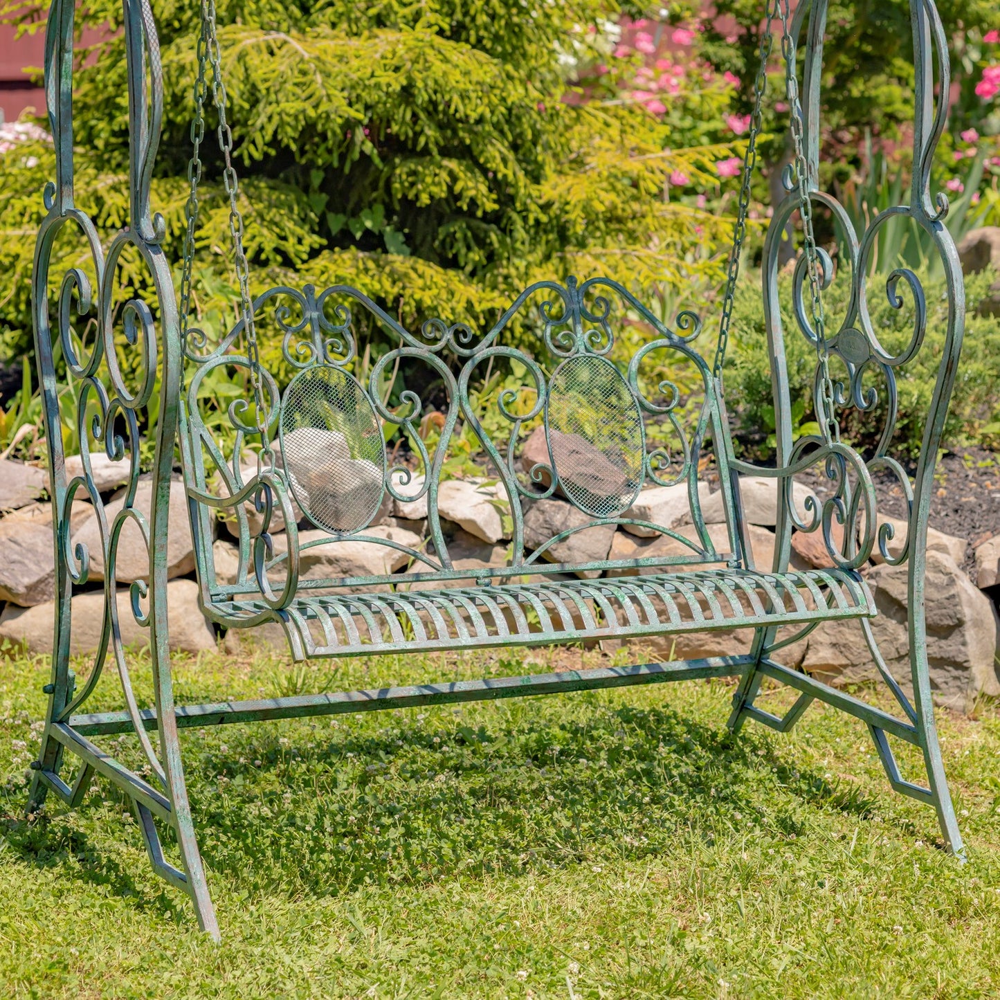 Giorgi Iron Swing Bench in Verdi Green