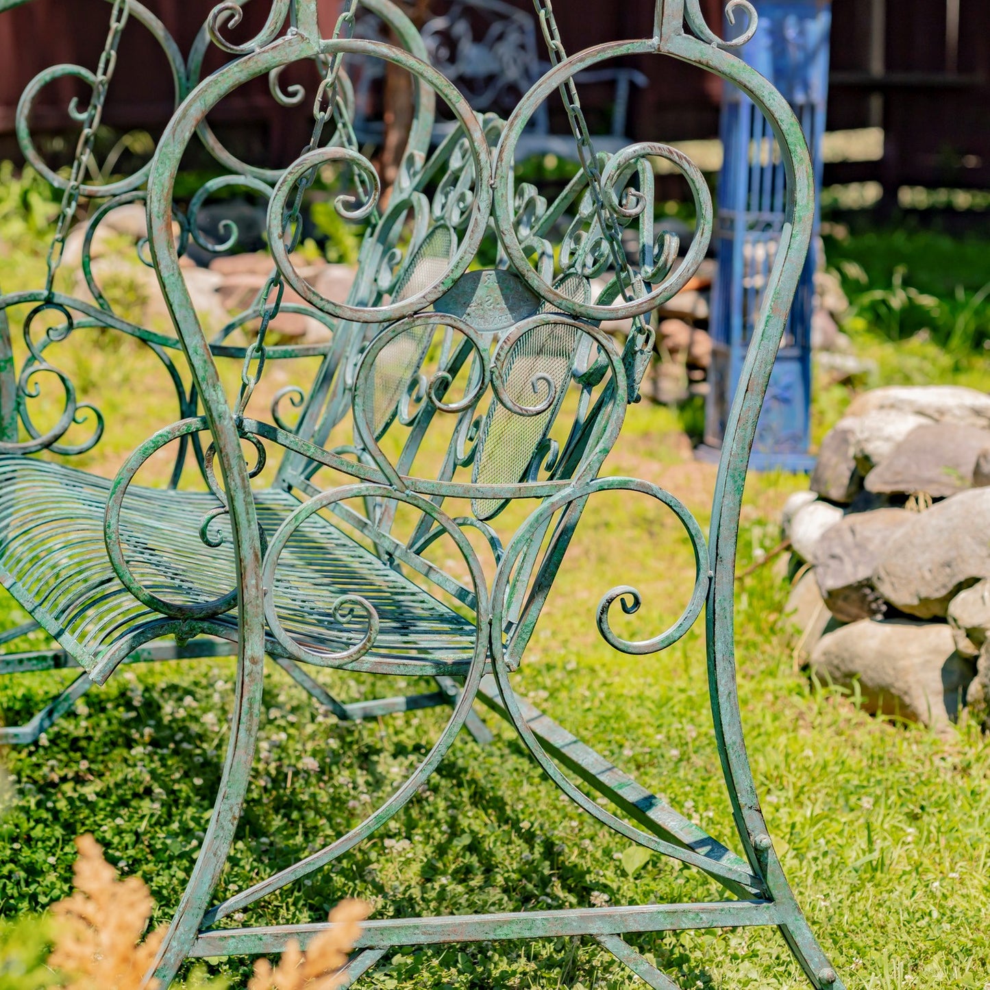 Giorgi Iron Swing Bench in Verdi Green