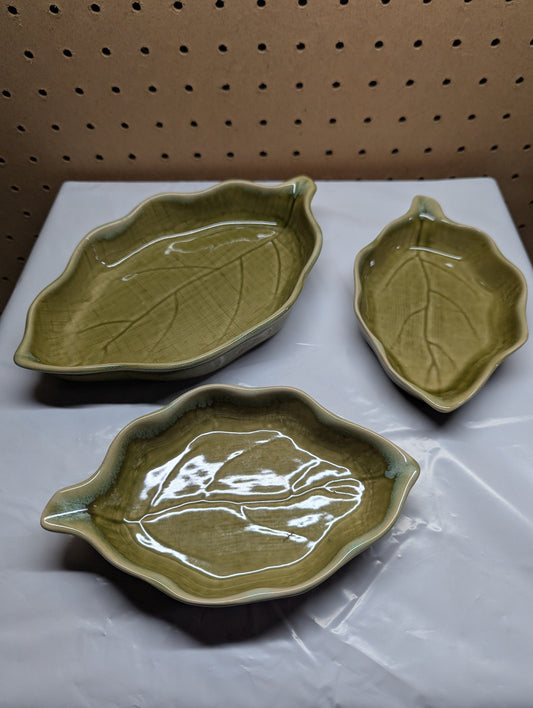 Vintage Green Leaf Trinket or Snack Bowls - Set of 3