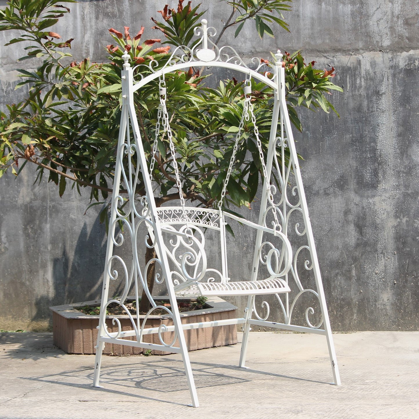 Iron Swing Chair "Bordeaux" in Antique White