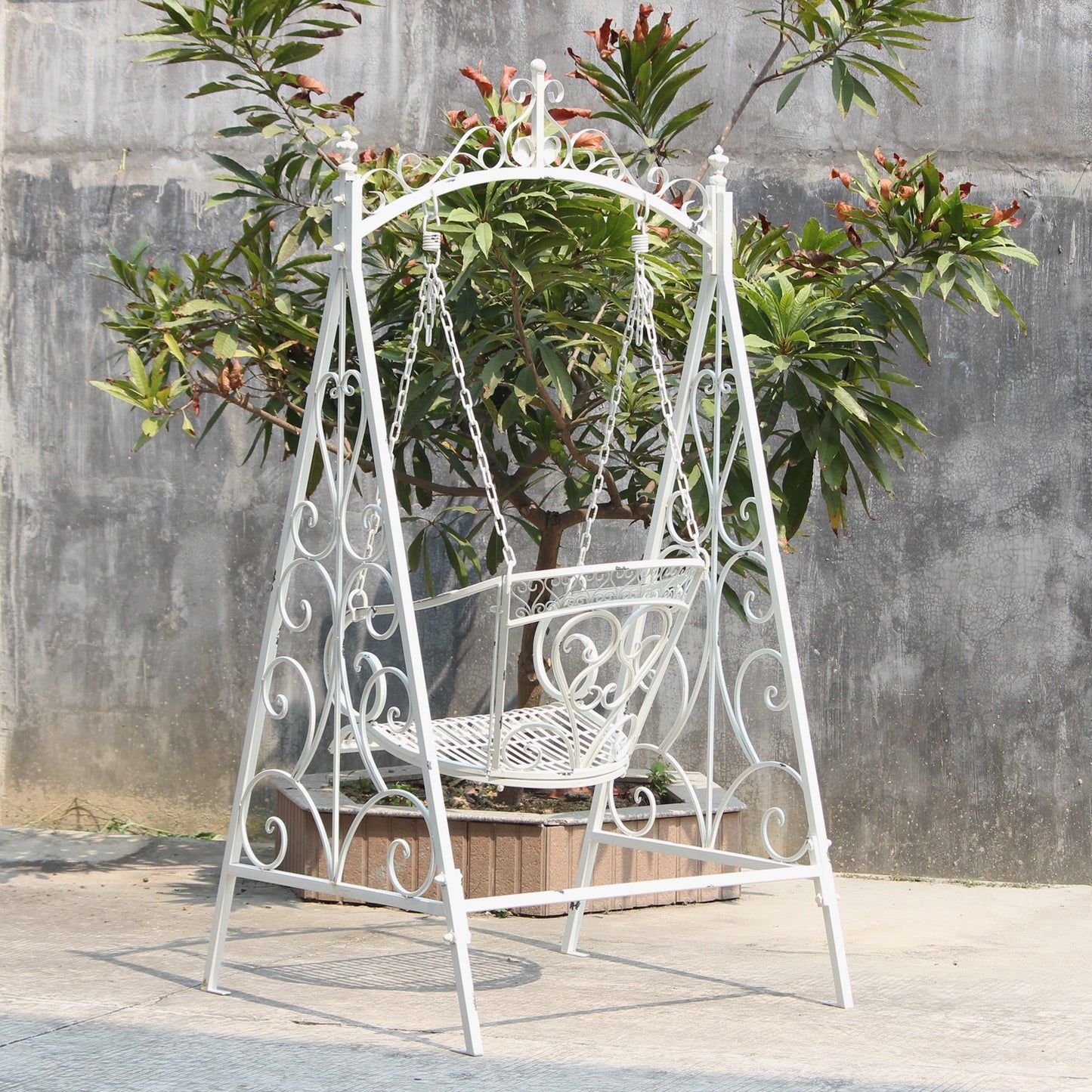 Iron Swing Chair "Bordeaux" in Antique White