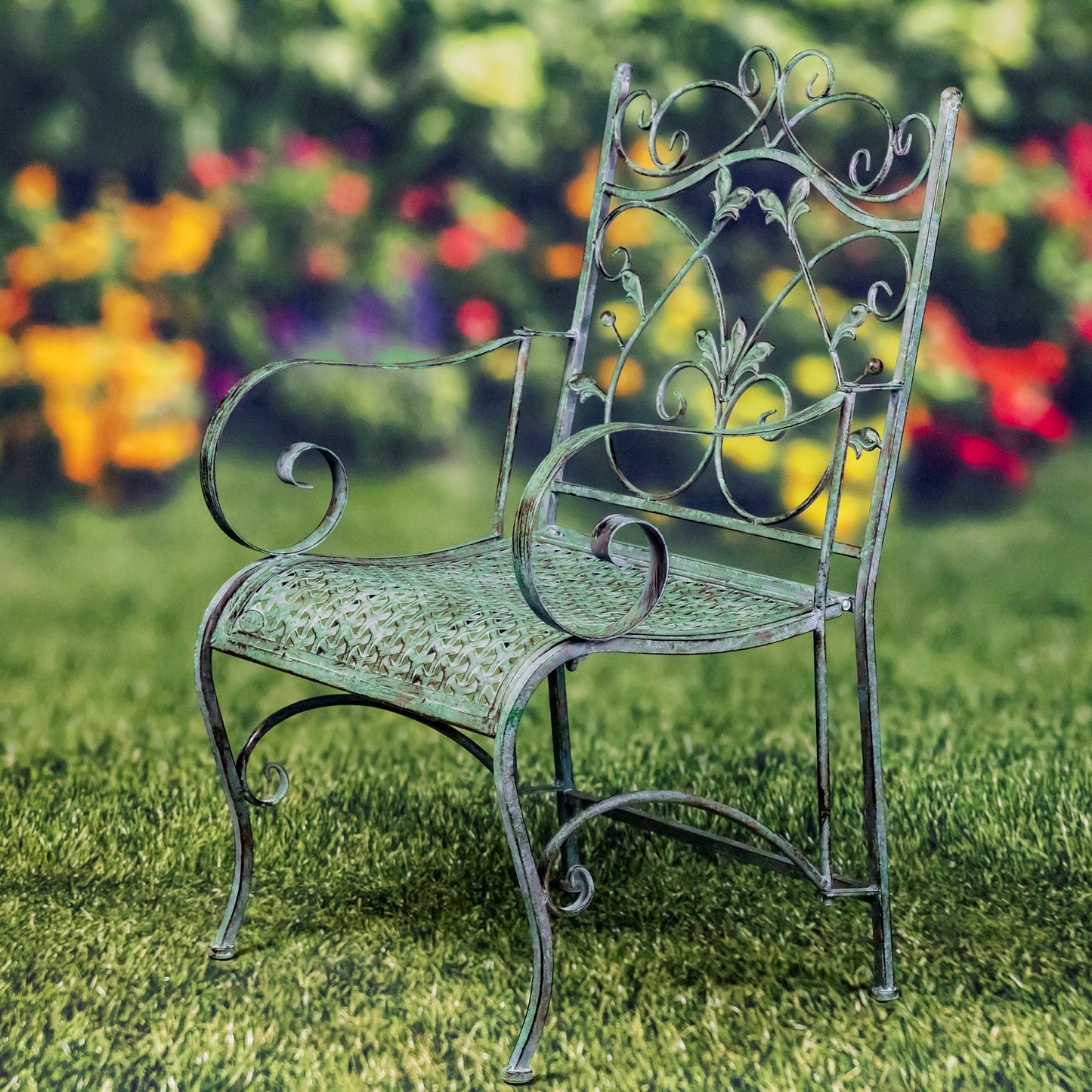 Gaia Iron Garden Armchair in Verdi Green